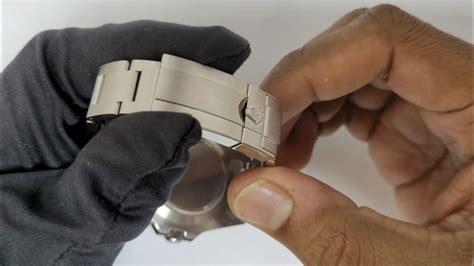 how to tighten a rolex clasp|Rolex bracelet adjustment easylink.